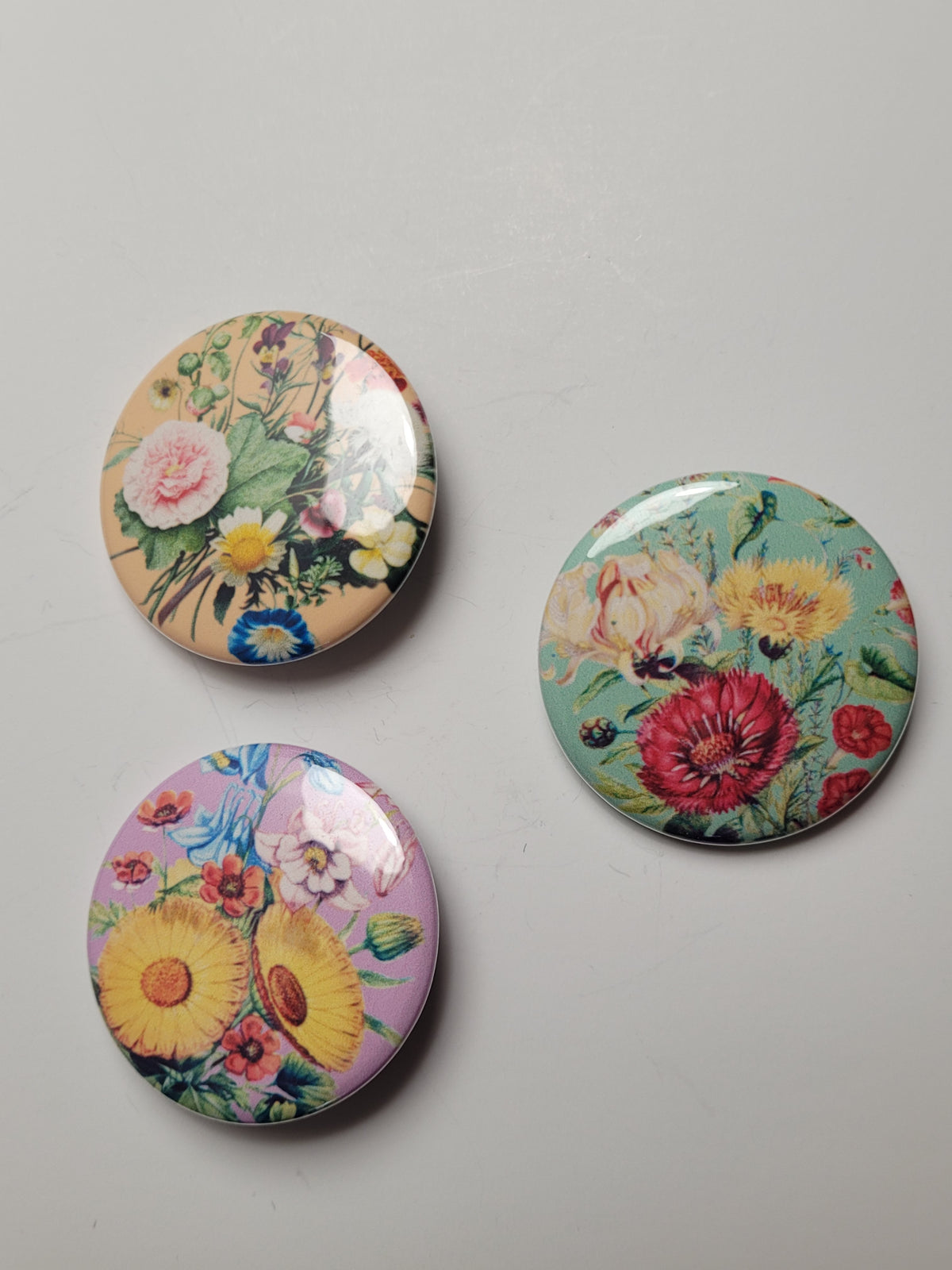 Custom Badge Set
